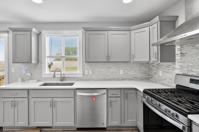 4621 SE 35th Court, Des Moines, IA 50320