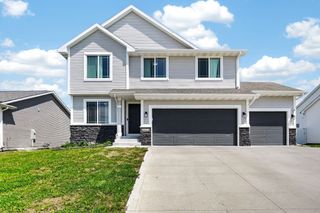 4621 SE 35th Court, Des Moines, IA 50320