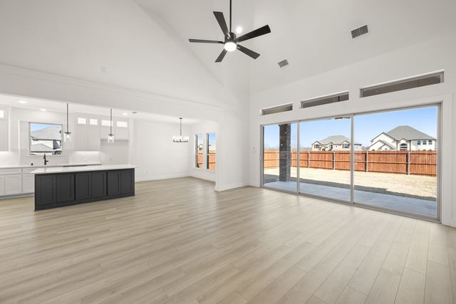 1205 Dolly Drive, Burleson, TX 76028
