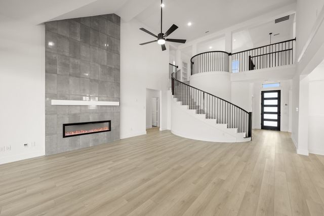 1205 Dolly Drive, Burleson, TX 76028