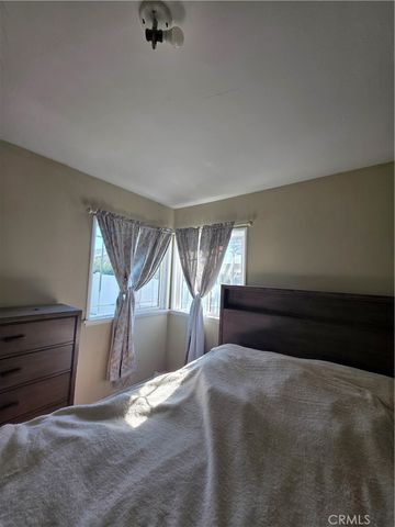 1210 S Grandee Avenue, Compton, CA 90220