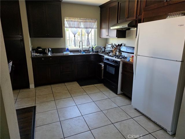 1210 S Grandee Avenue, Compton, CA 90220