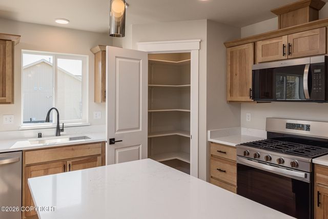 10627 E Heartland Loop, Palmer, AK 99645