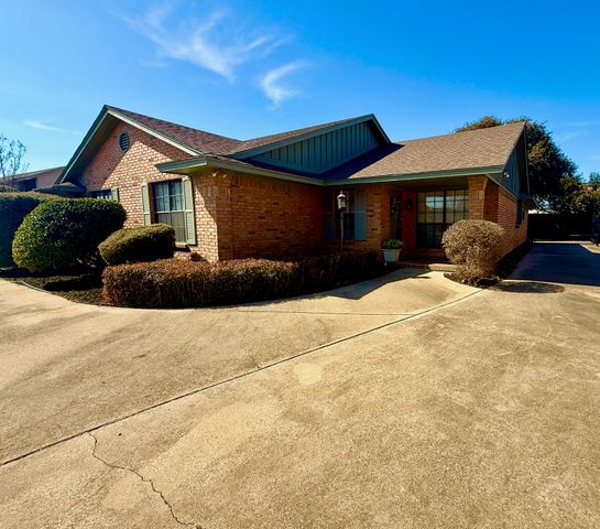 5116 Ledgestone Drive, Fort Worth, TX 76132