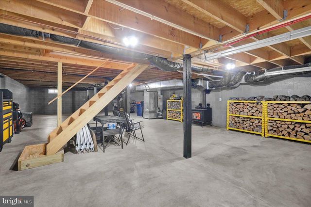 119 SMOKETOWN RD, Mertztown, PA 19539