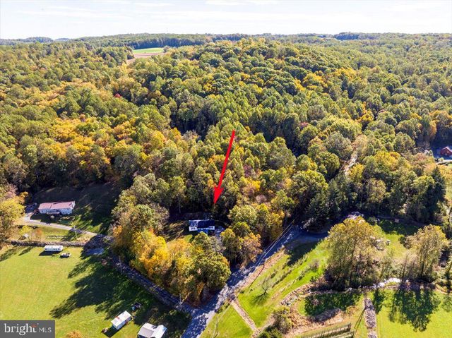 119 SMOKETOWN RD, Mertztown, PA 19539