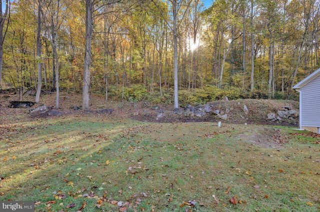 119 SMOKETOWN RD, Mertztown, PA 19539