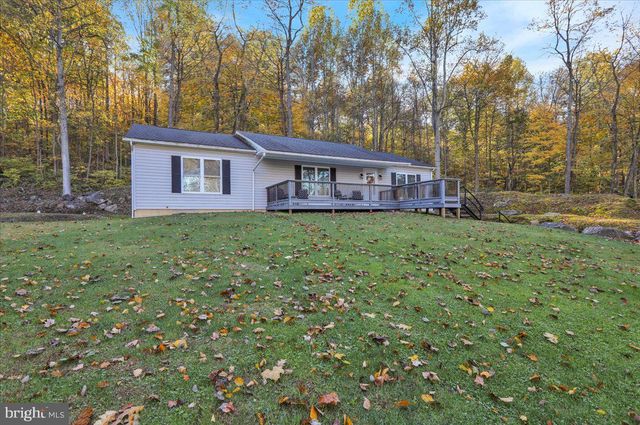 119 SMOKETOWN RD, Mertztown, PA 19539