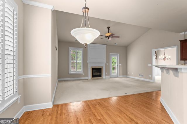 214 Woodview Lane, Woodstock, GA 30188