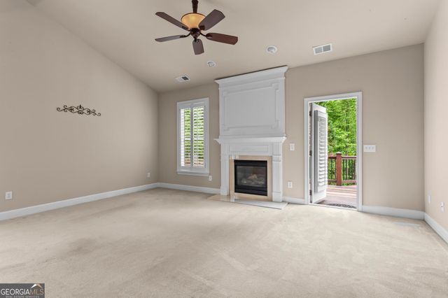 214 Woodview Lane, Woodstock, GA 30188