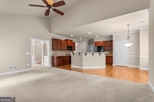 214 Woodview Lane, Woodstock, GA 30188