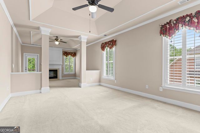 214 Woodview Lane, Woodstock, GA 30188