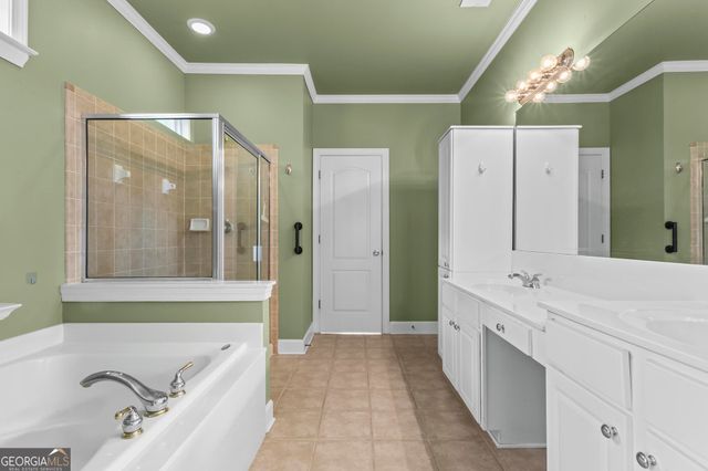 214 Woodview Lane, Woodstock, GA 30188