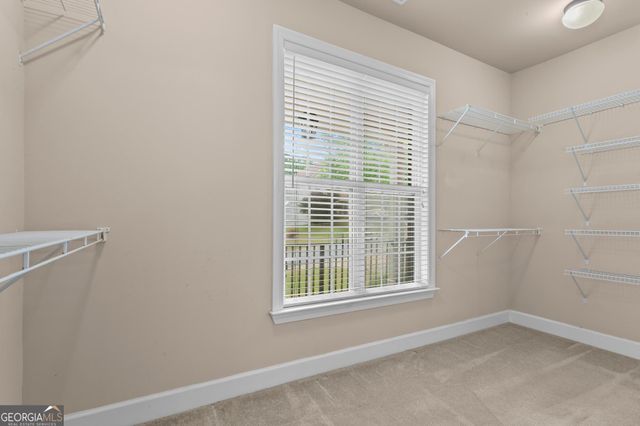 214 Woodview Lane, Woodstock, GA 30188