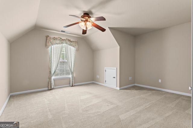 214 Woodview Lane, Woodstock, GA 30188