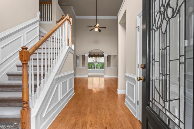 214 Woodview Lane, Woodstock, GA 30188