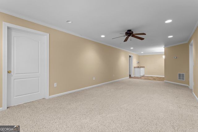 214 Woodview Lane, Woodstock, GA 30188