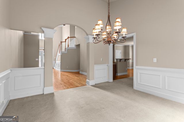 214 Woodview Lane, Woodstock, GA 30188