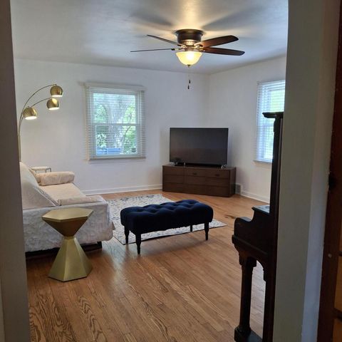 S26W26998 Macarthur ROAD, Waukesha, WI 53188