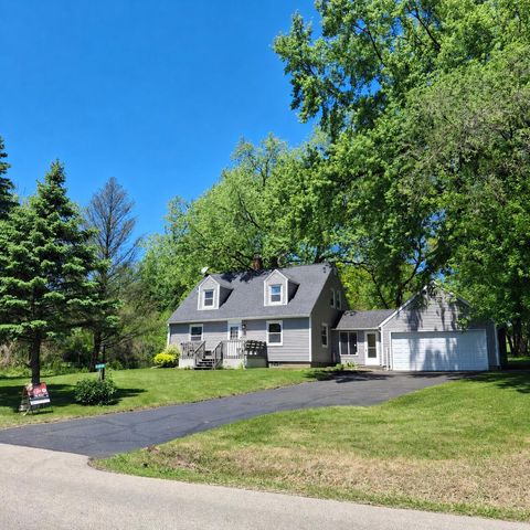 S26W26998 Macarthur ROAD, Waukesha, WI 53188