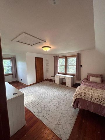 S26W26998 Macarthur ROAD, Waukesha, WI 53188