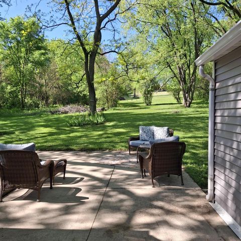 S26W26998 Macarthur ROAD, Waukesha, WI 53188