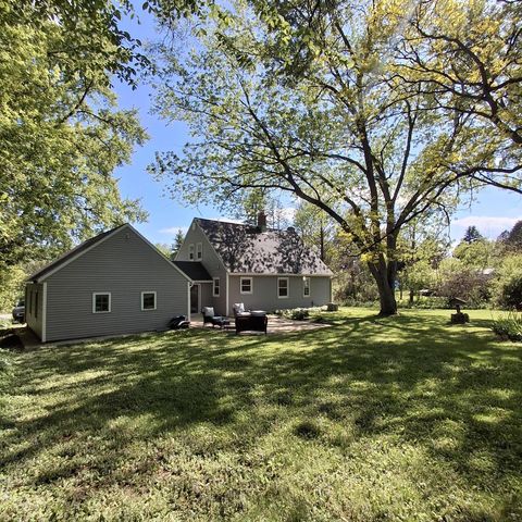 S26W26998 Macarthur ROAD, Waukesha, WI 53188