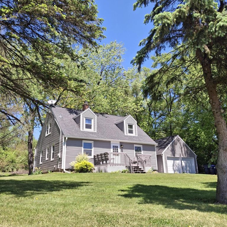 S26W26998 Macarthur ROAD, Waukesha, WI 53188