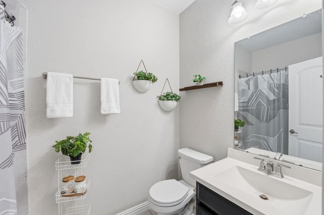 107 Brighton Woods Court, Conroe, TX 77318