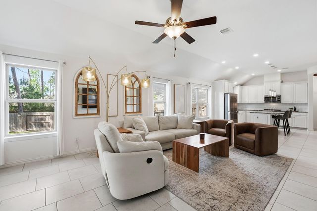 107 Brighton Woods Court, Conroe, TX 77318