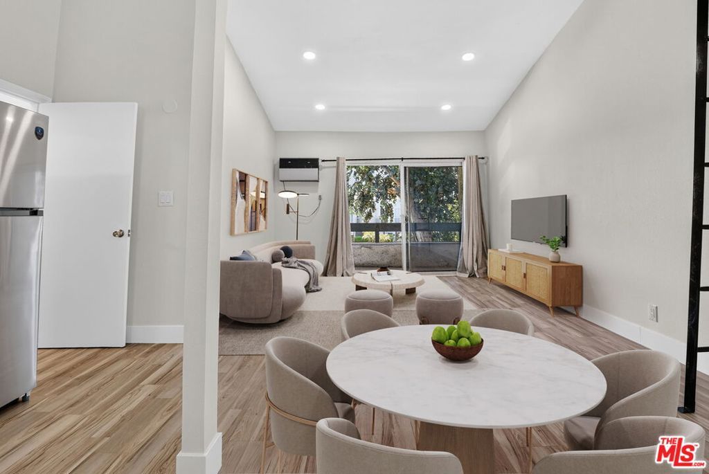 21801 Roscoe Boulevard 206, Los Angeles, CA 91304 — photo 4