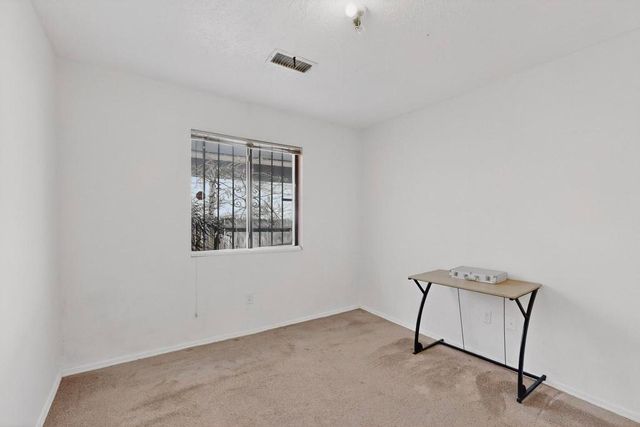 615 Parnelli Drive SW, Albuquerque, NM 87121