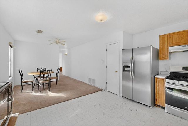 615 Parnelli Drive SW, Albuquerque, NM 87121