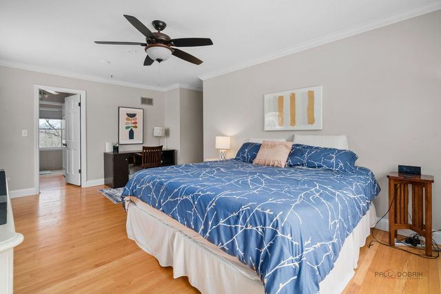 26982 W Lakeview Drive S, Lake Barrington, IL 60084