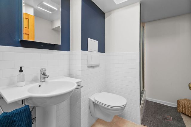 26982 W Lakeview Drive S, Lake Barrington, IL 60084