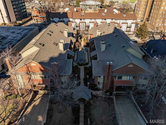 4465 W Pine Boulevard 18, St Louis, MO 63108