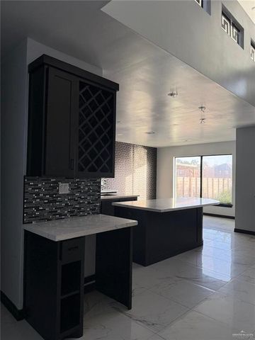 3320 Lago Superior, Edinburg, TX 78542