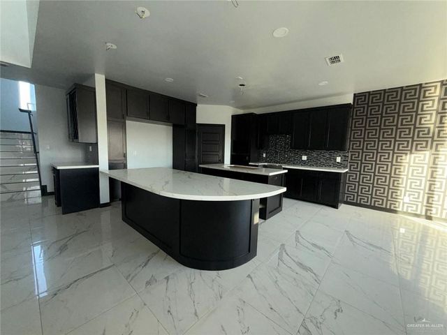 3320 Lago Superior, Edinburg, TX 78542