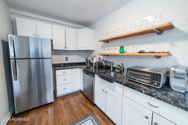 293 Spring Street 16A, Red Bank, NJ 07701