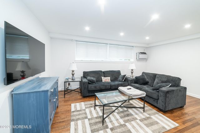 293 Spring Street 16A, Red Bank, NJ 07701