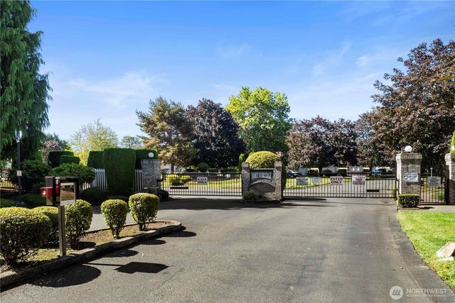 6307 111th Avenue E, Puyallup, WA 98372