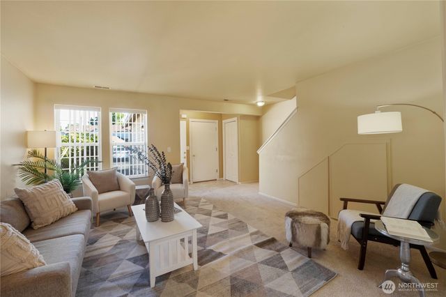 6307 111th Avenue E, Puyallup, WA 98372