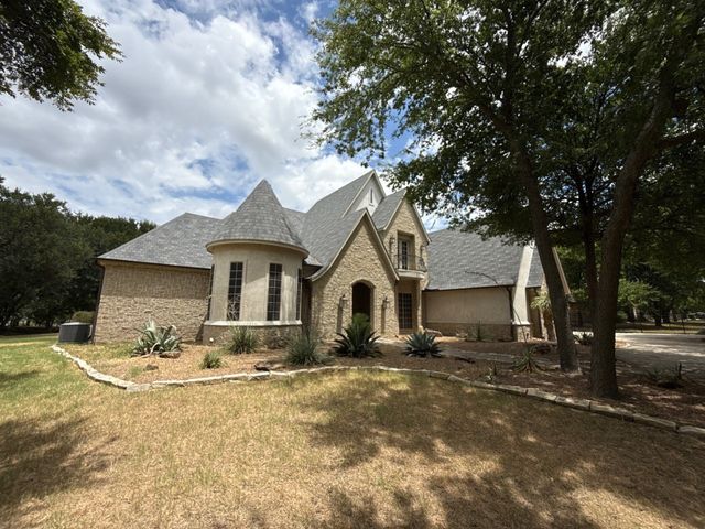 6300 Preferred Drive, Fort Worth, TX 76179