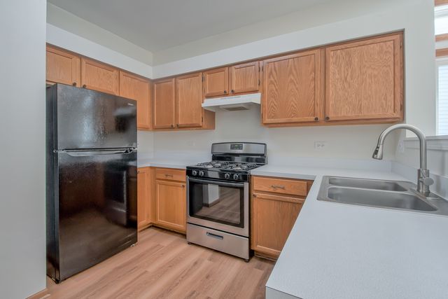 2515 Eldorado Lane, Naperville, IL 60564