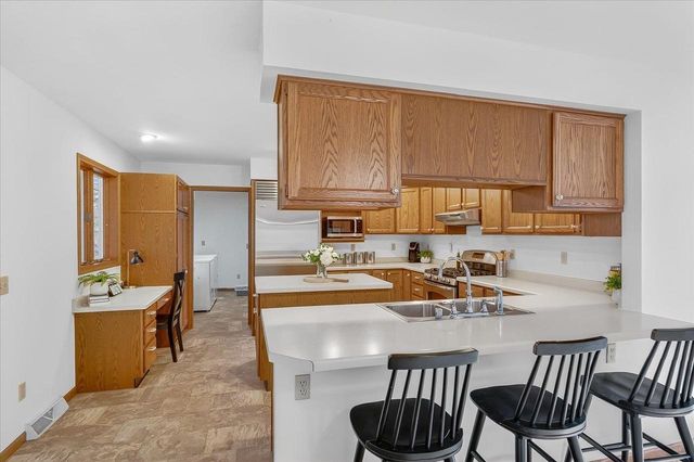 9714 Highway 19, Mazomanie, WI 53560