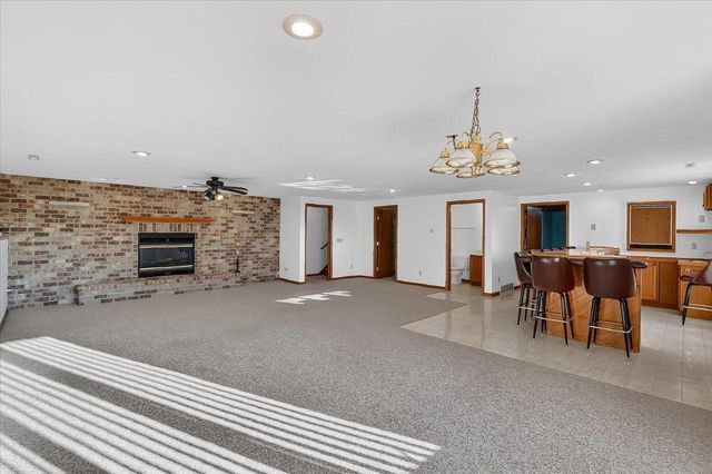 9714 Highway 19, Mazomanie, WI 53560