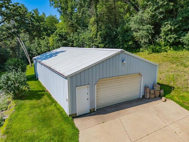 9714 Highway 19, Mazomanie, WI 53560