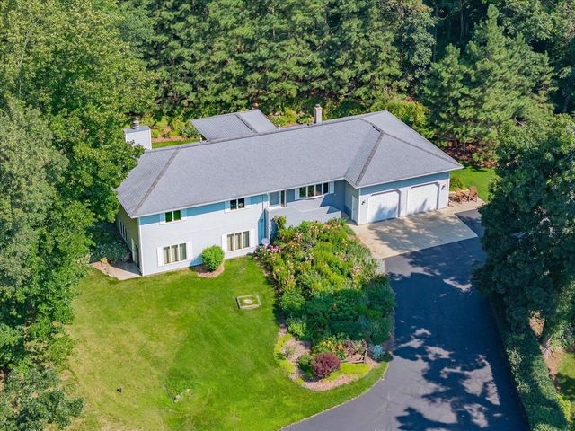 9714 Highway 19, Mazomanie, WI 53560