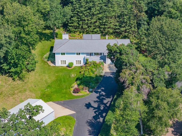 9714 Highway 19, Mazomanie, WI 53560