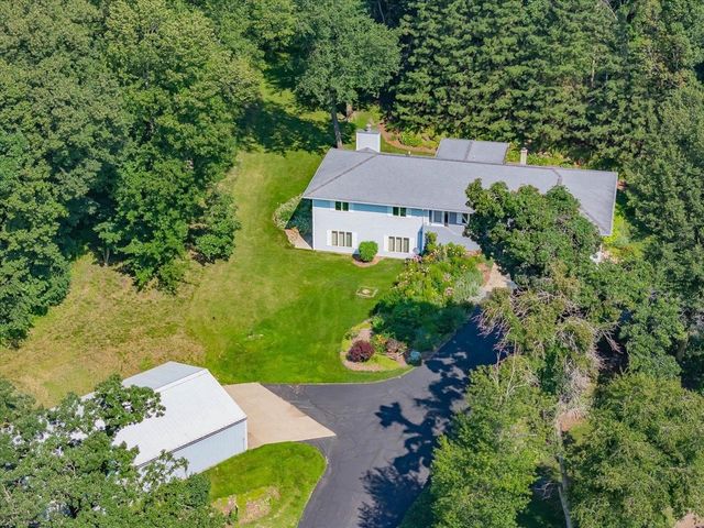 9714 Highway 19, Mazomanie, WI 53560